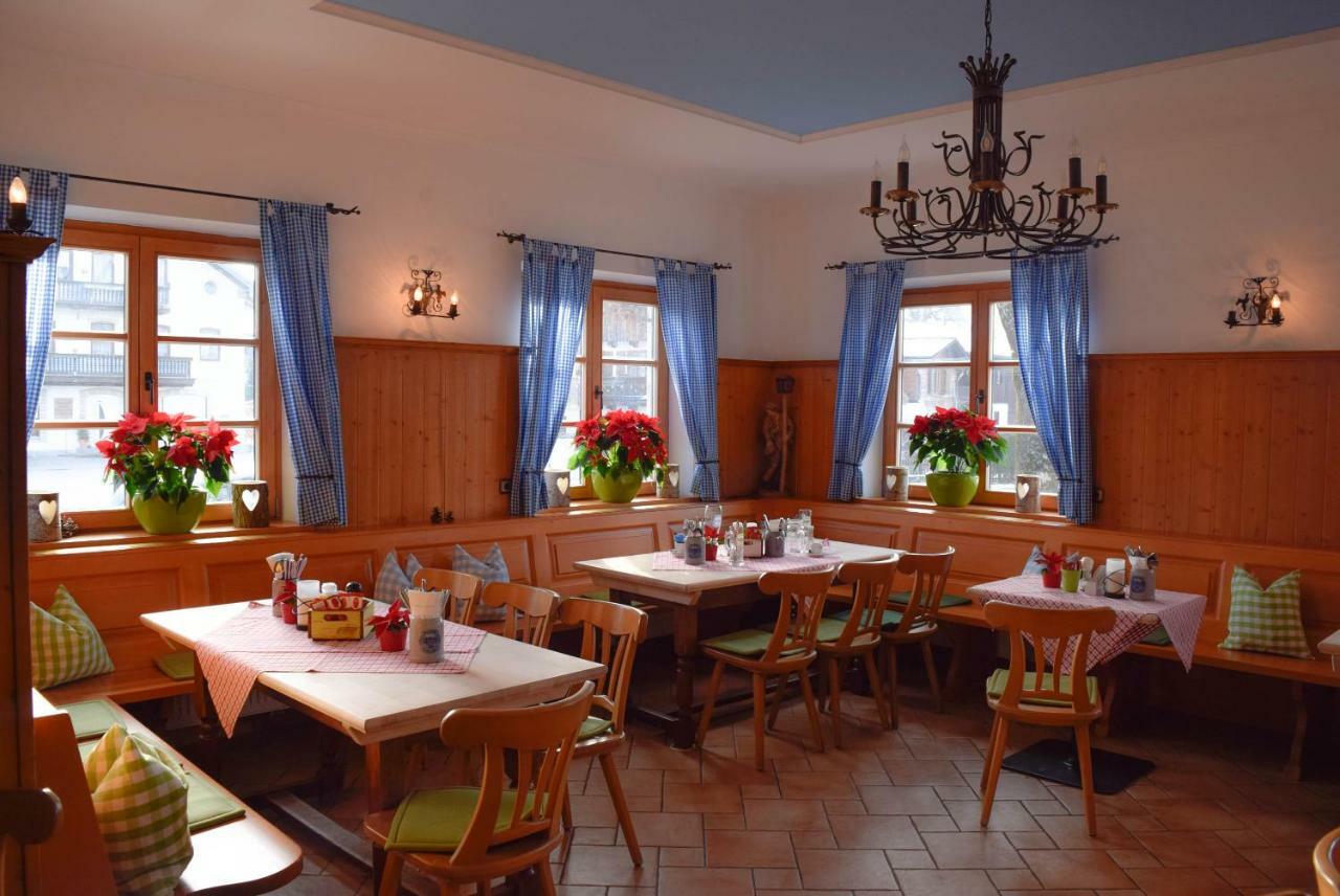 Landgasthaus Zum Altwirt Reichersbeuern Hotel Bagian luar foto